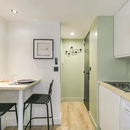 Tiny-duplex * Lyon