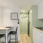 Tiny-duplex * Λυών